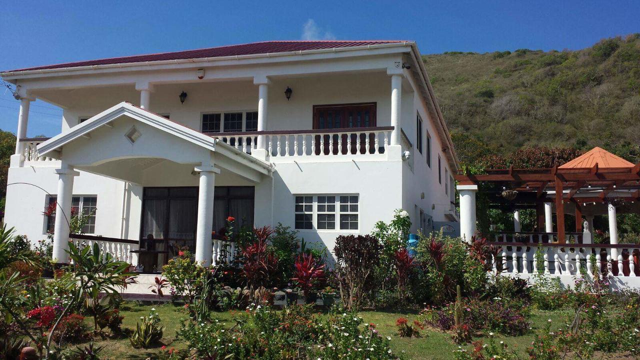 Fern Tree Bed And Breakfast Frigate Bay Extérieur photo
